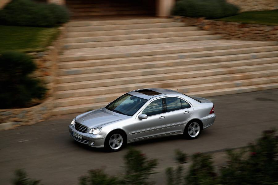  Mercedes-Benz C-Class 2004 года  (фото 69 из 88)
